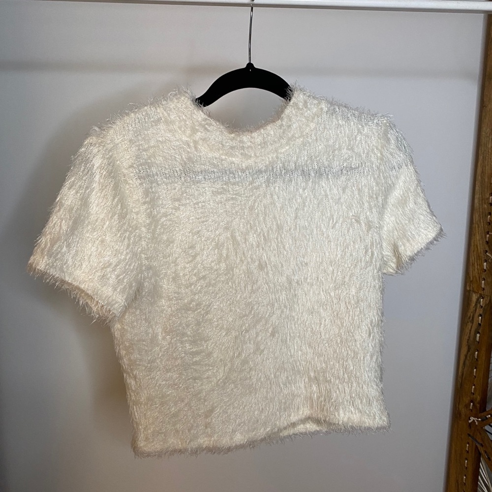 Fuzzy Cream Crop Tee
